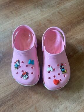 Disney Pink Minnie Mouse Clog Sandals with Charms